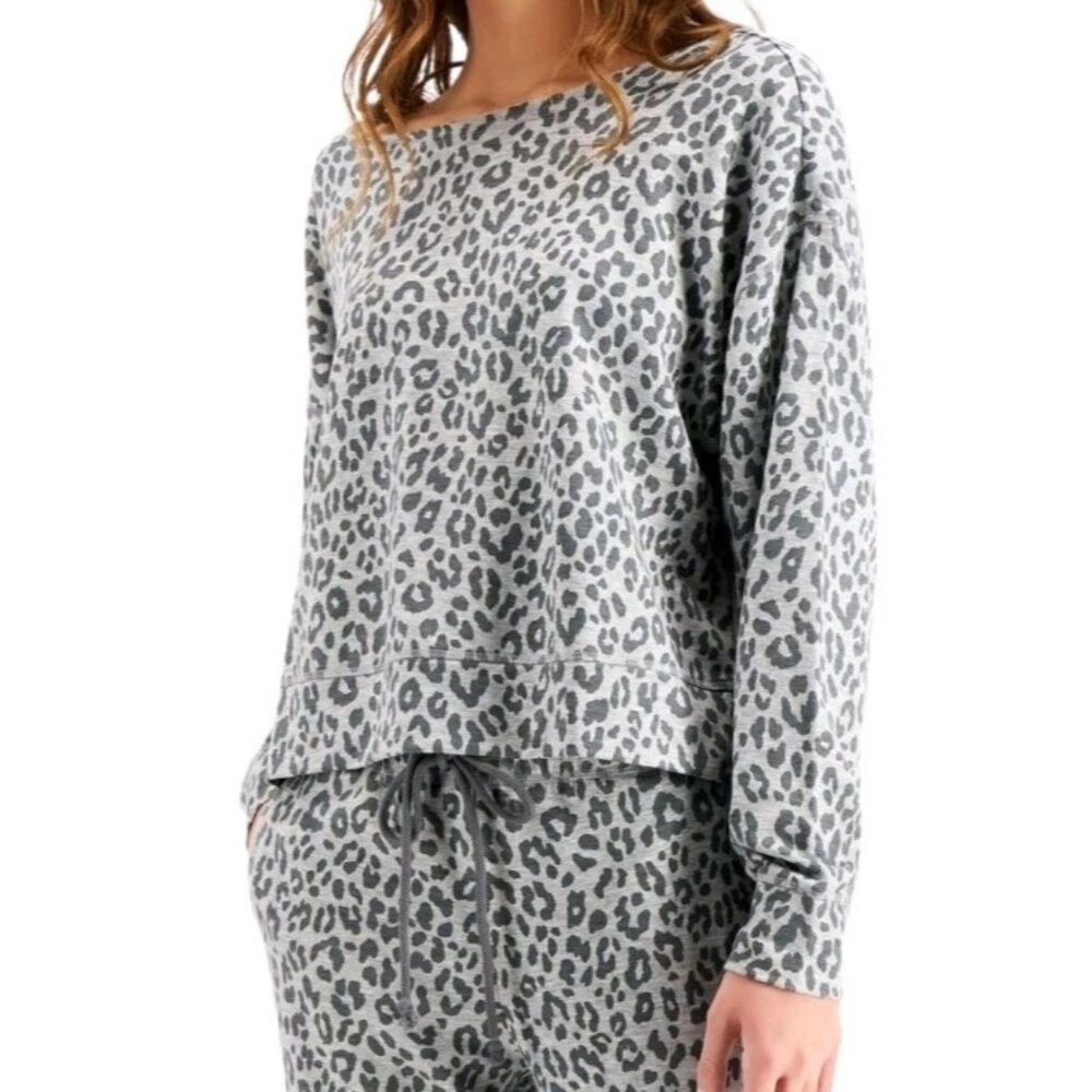 Jenni Intimates Loungewer Top Size Large Gray Leopard Print Soft Cozy Relaxed